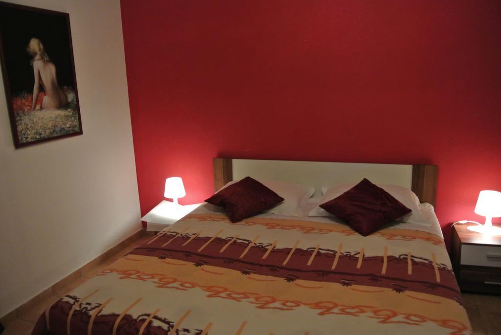 Apartments Priko Stari Grad  Cameră foto