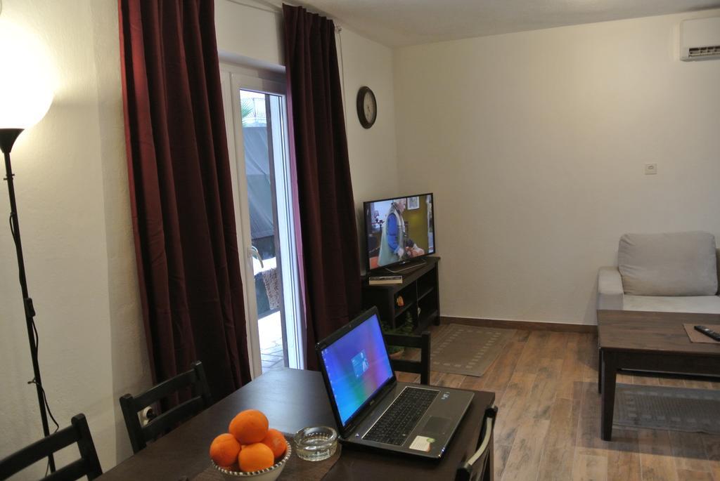 Apartments Priko Stari Grad  Cameră foto